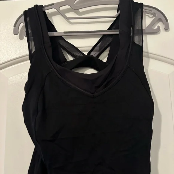 Rare Lululemon w/ Sportsbra - Picture 13 of 14